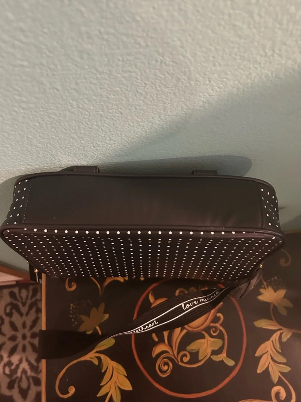 Disney Black Polka Dot Minnie Satchel with Red Bow. Rare. No smoking home. - Picture 4 of 7